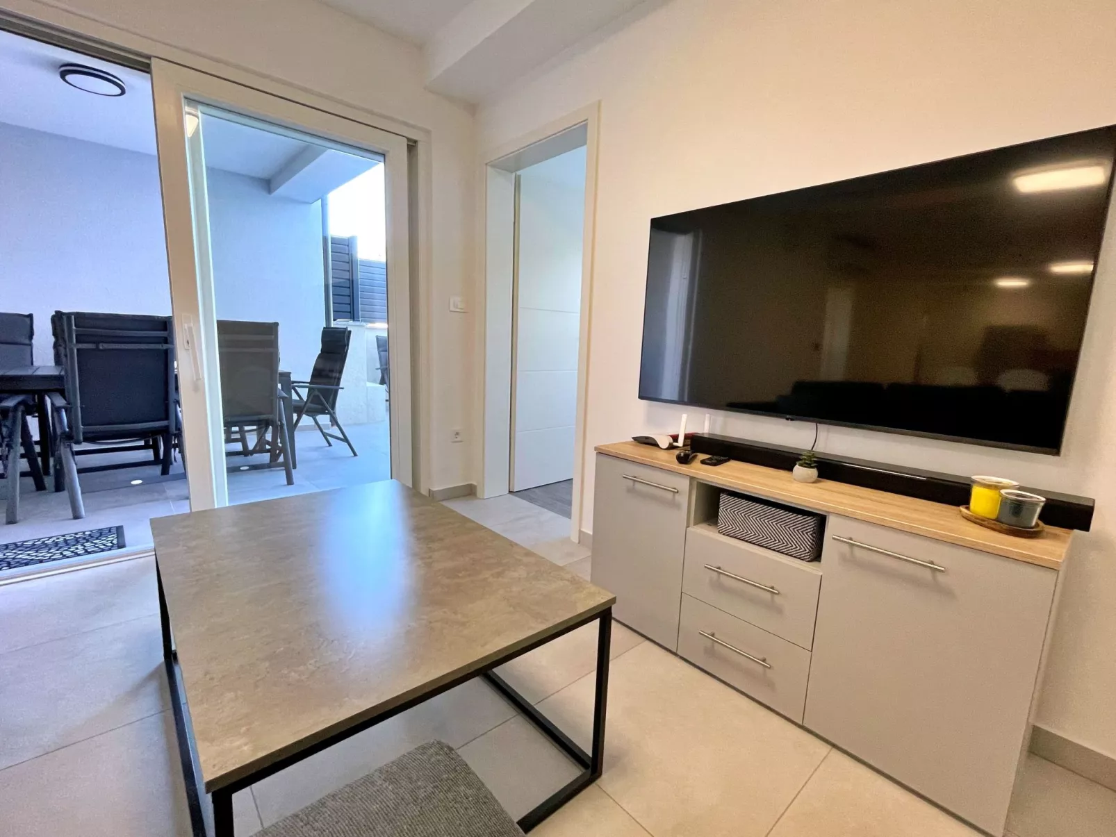 Apartment Bonum mit privatem Pool - Drinnen