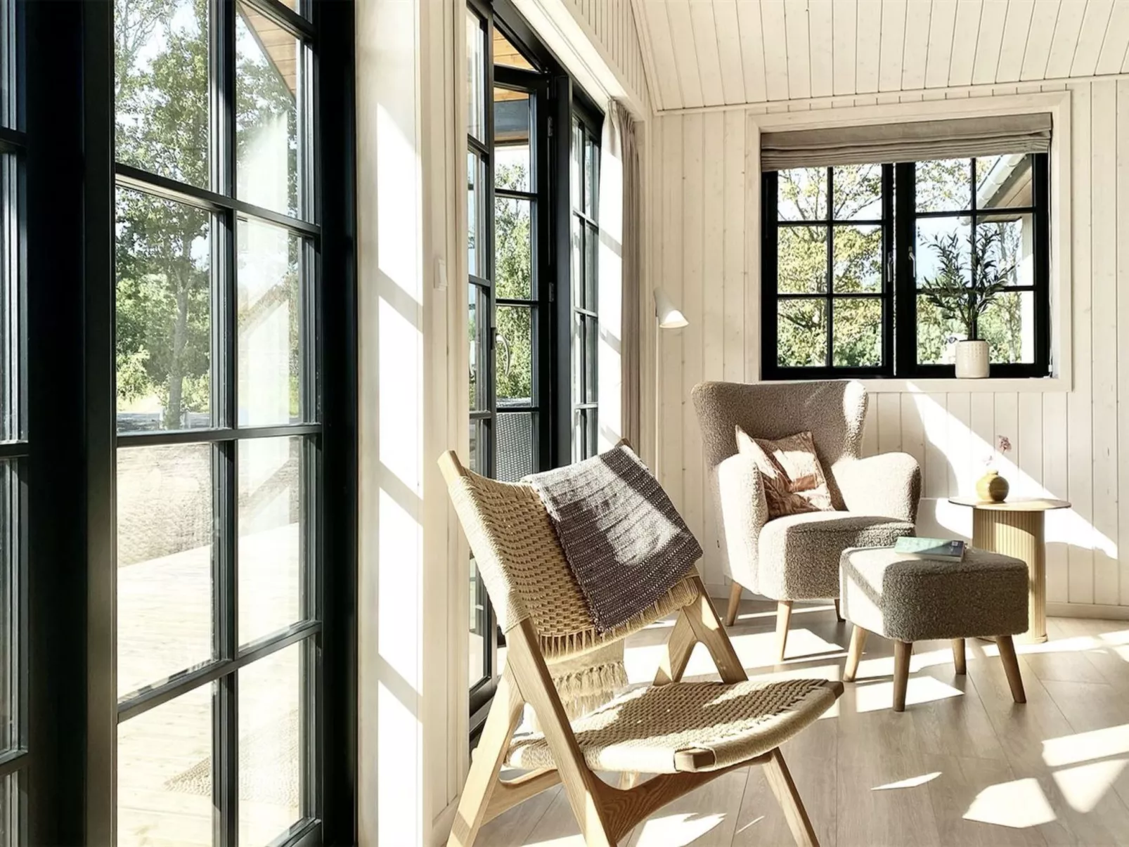 "Emin" - 2.8km from the sea - Drinnen