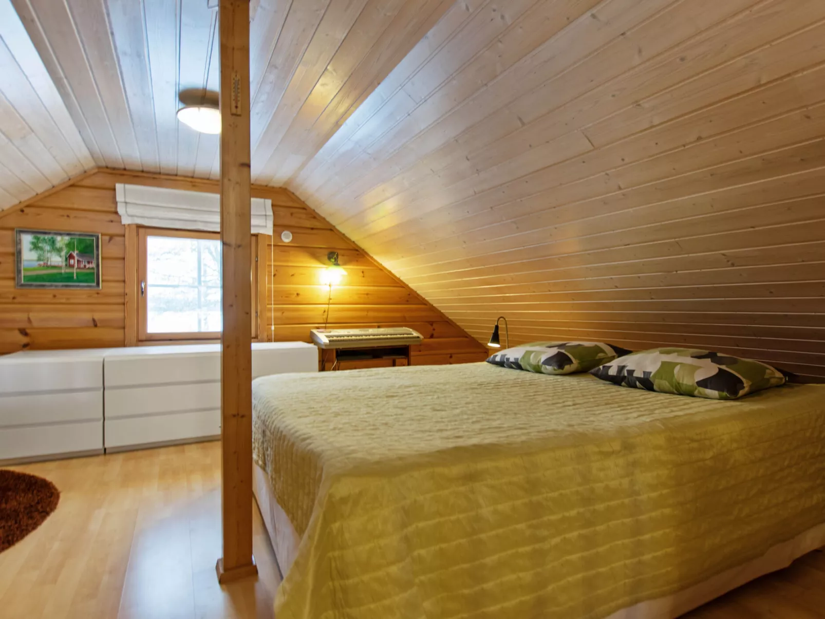 Aurinko vanaja - Inside