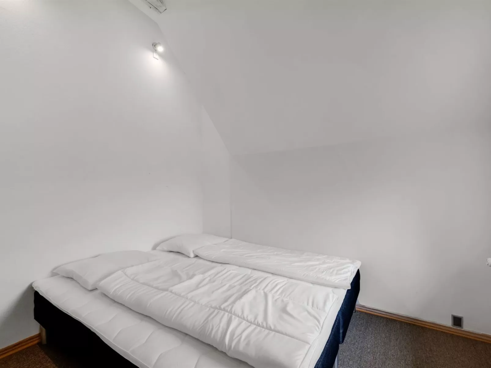 "Blaguna" - 9km to the fjord - Inside