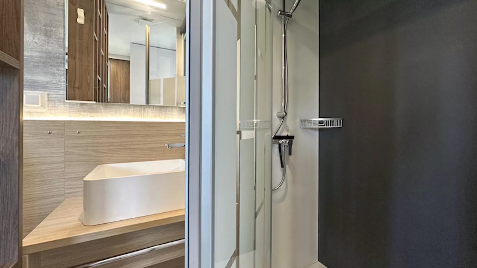 Feriendorf Seeblick - Tiny Chalet Nr 4 - Bathroom