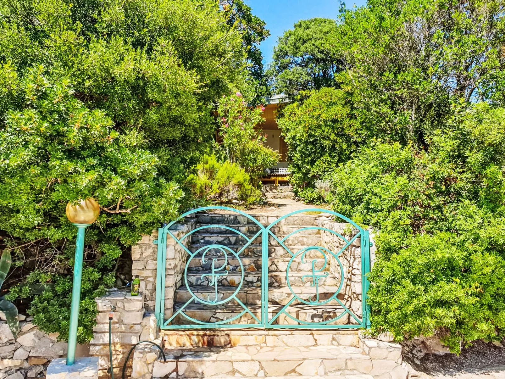 Beach house Suzi - Outside