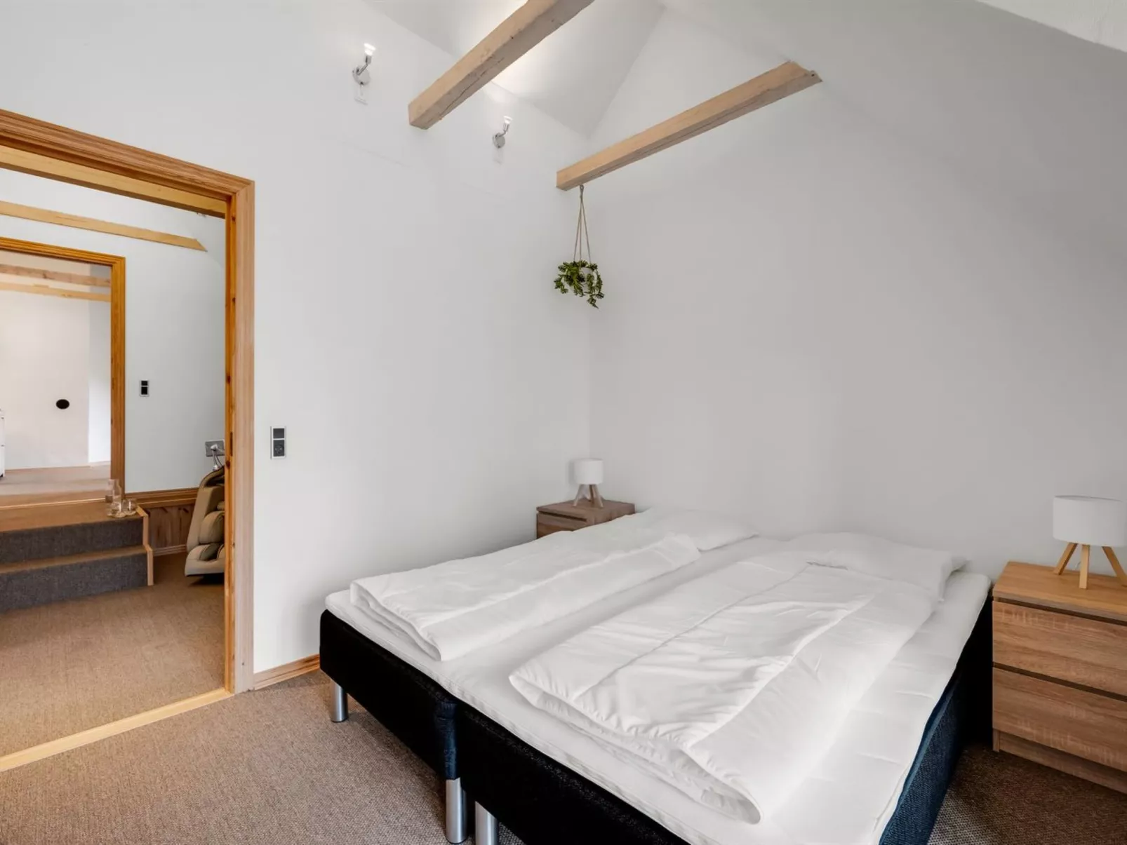 "Blaguna" - 9km to the fjord - Inside