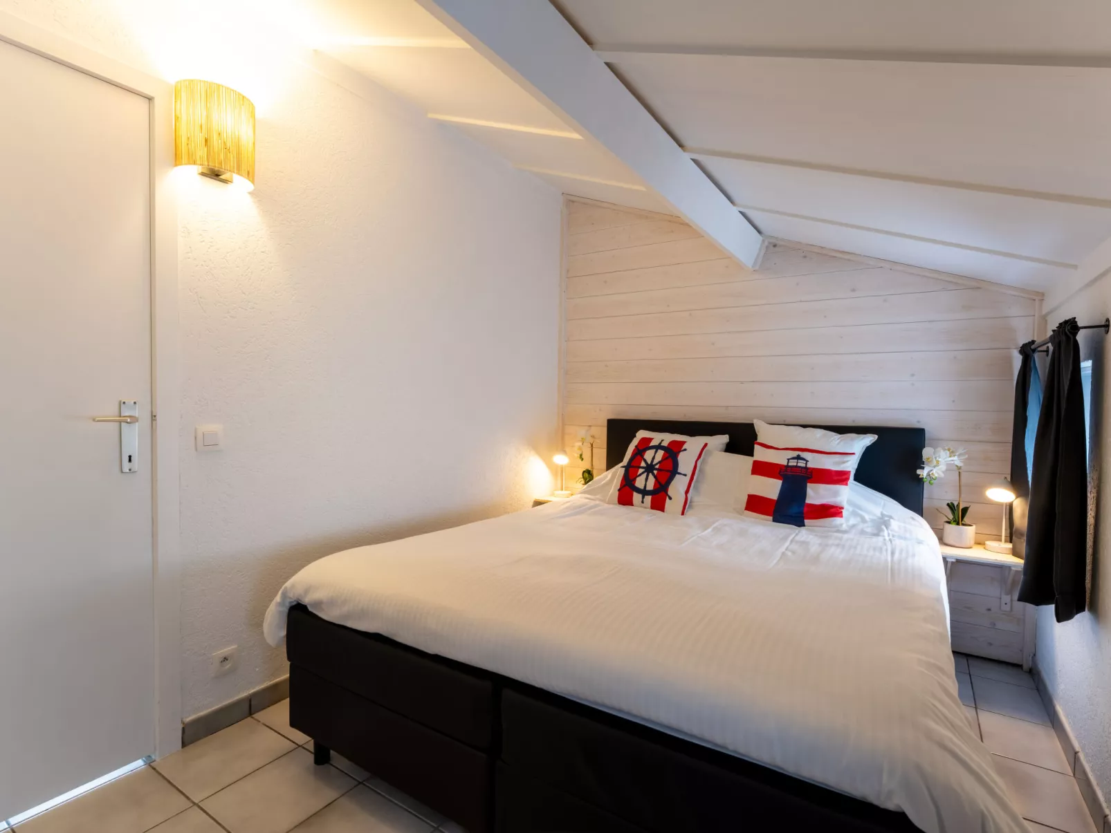 Alice Blue with airco & shared pool - Dedans