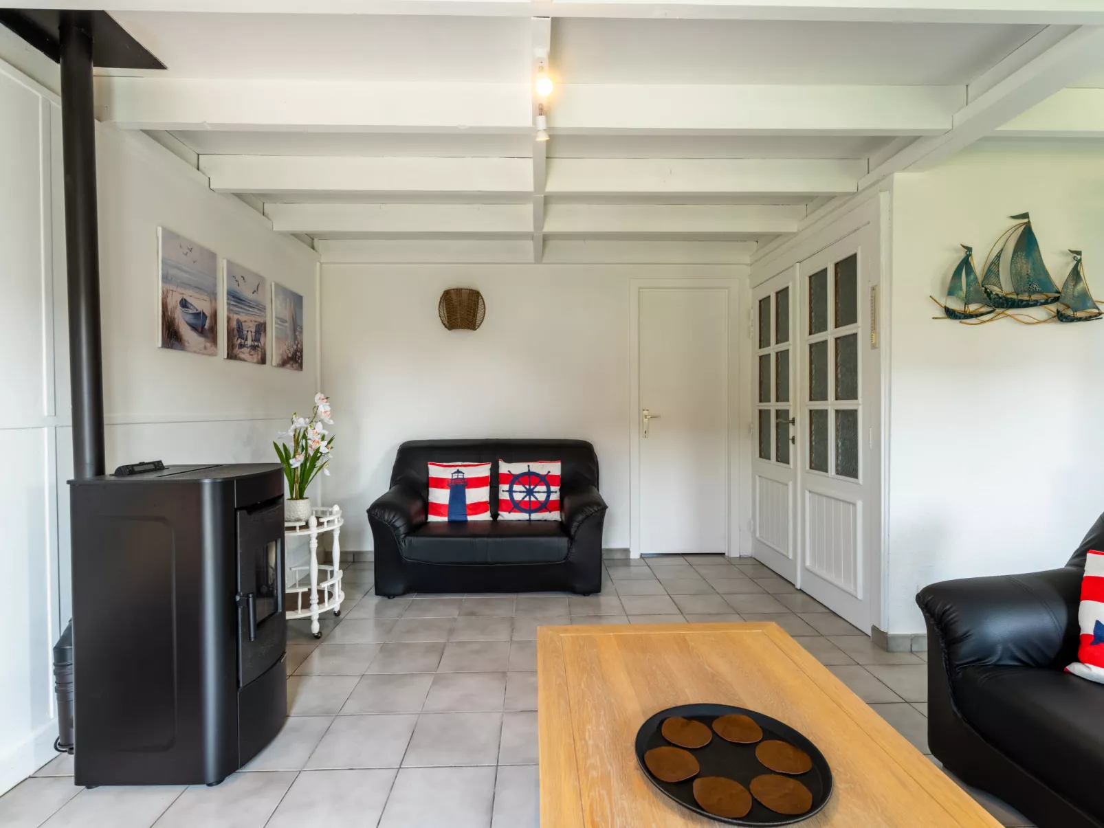 Alice Blue with airco & shared pool - Dedans