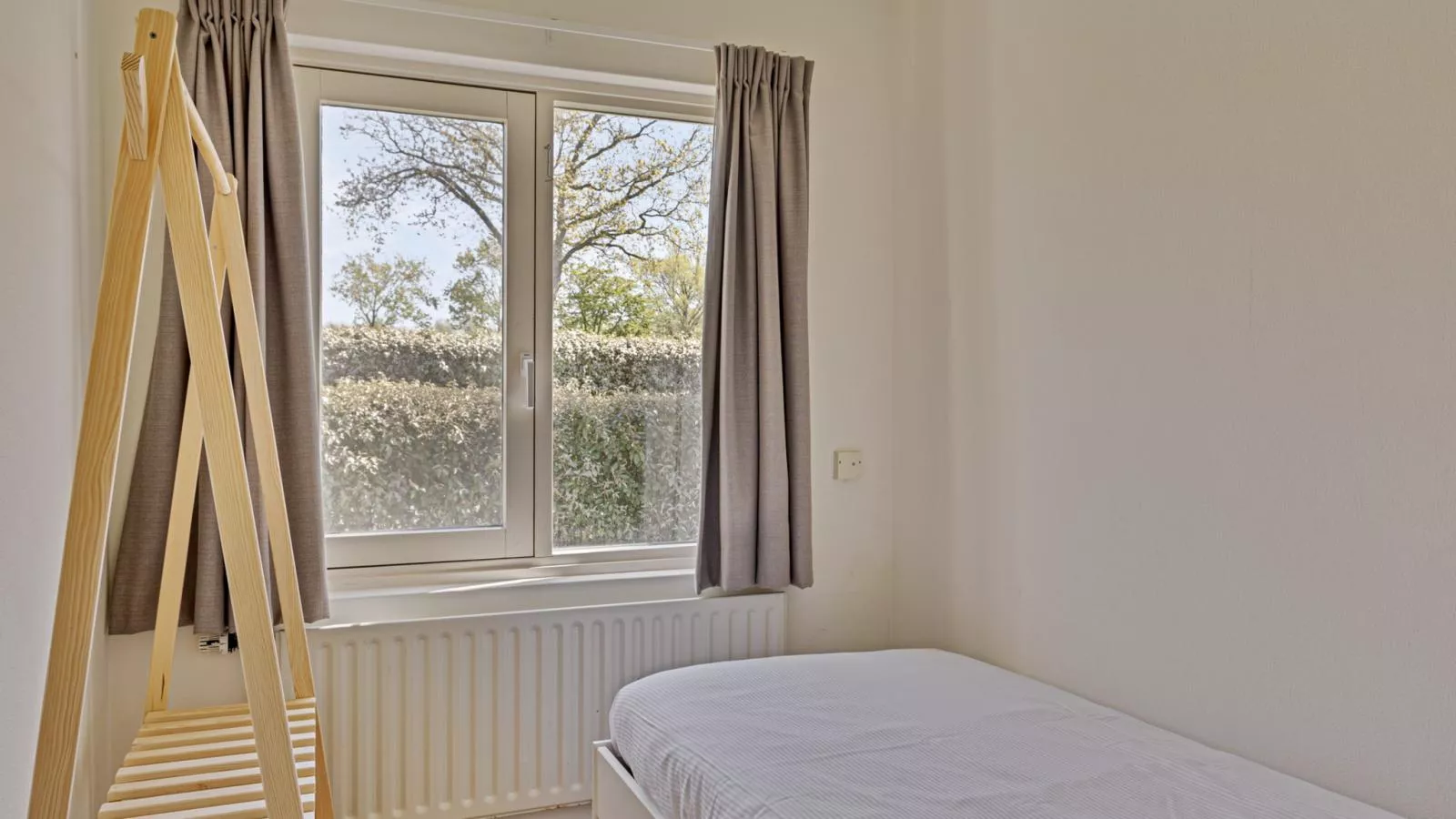 Duinlodge Groot Valkenisse - Bedroom