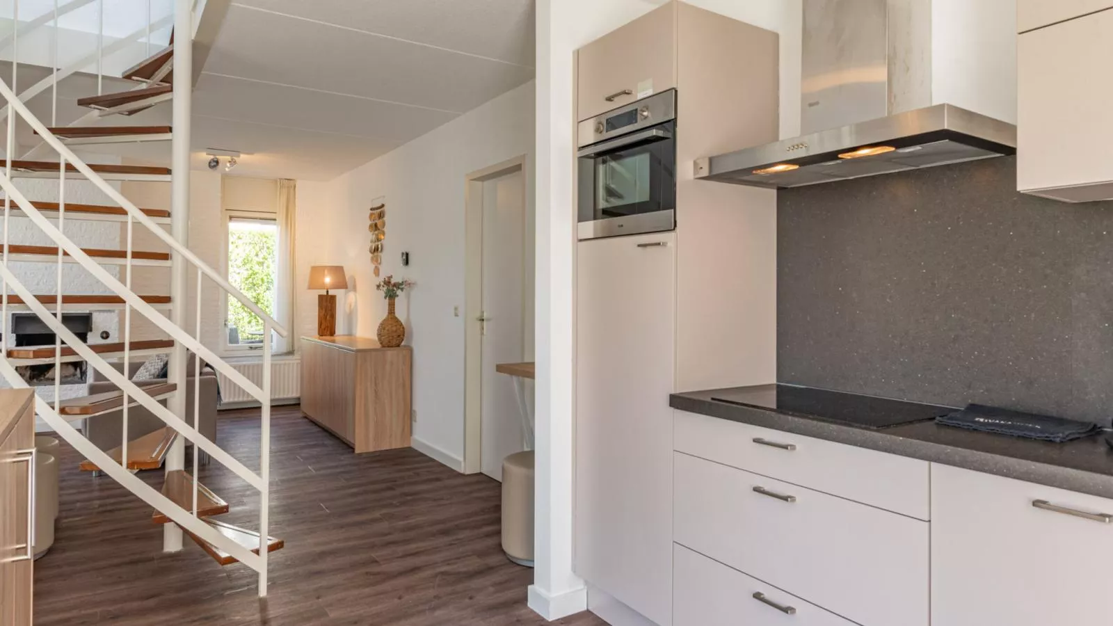 Zeeuwse Wellness Lodge - Kitchen