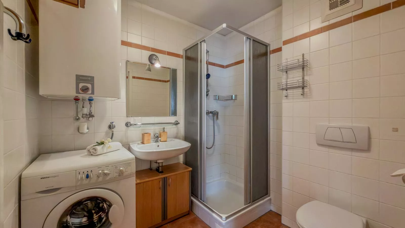 Salburg Tröpolach - Badezimmer