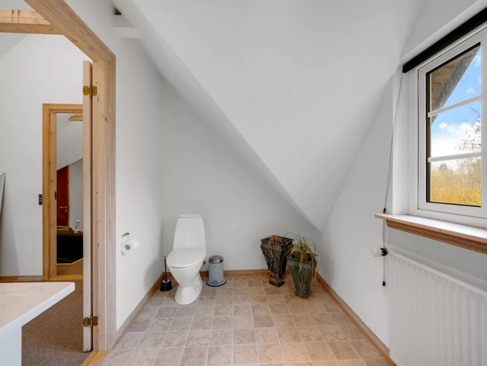 "Blaguna" - 9km to the fjord - Inside