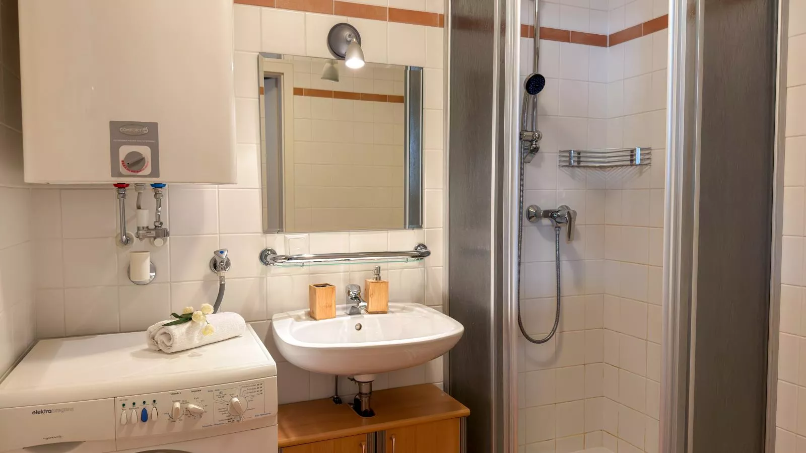 Salburg Tröpolach - Badezimmer