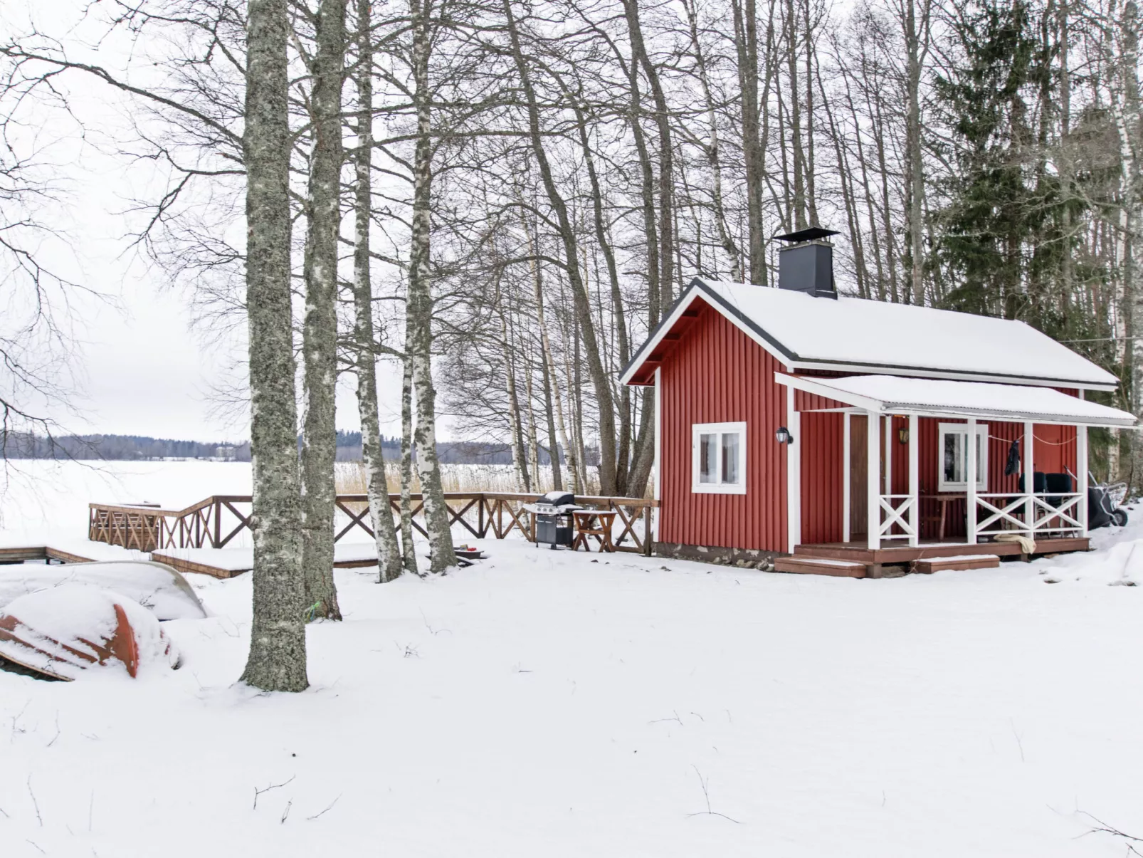 Aurinko vanaja - Inside