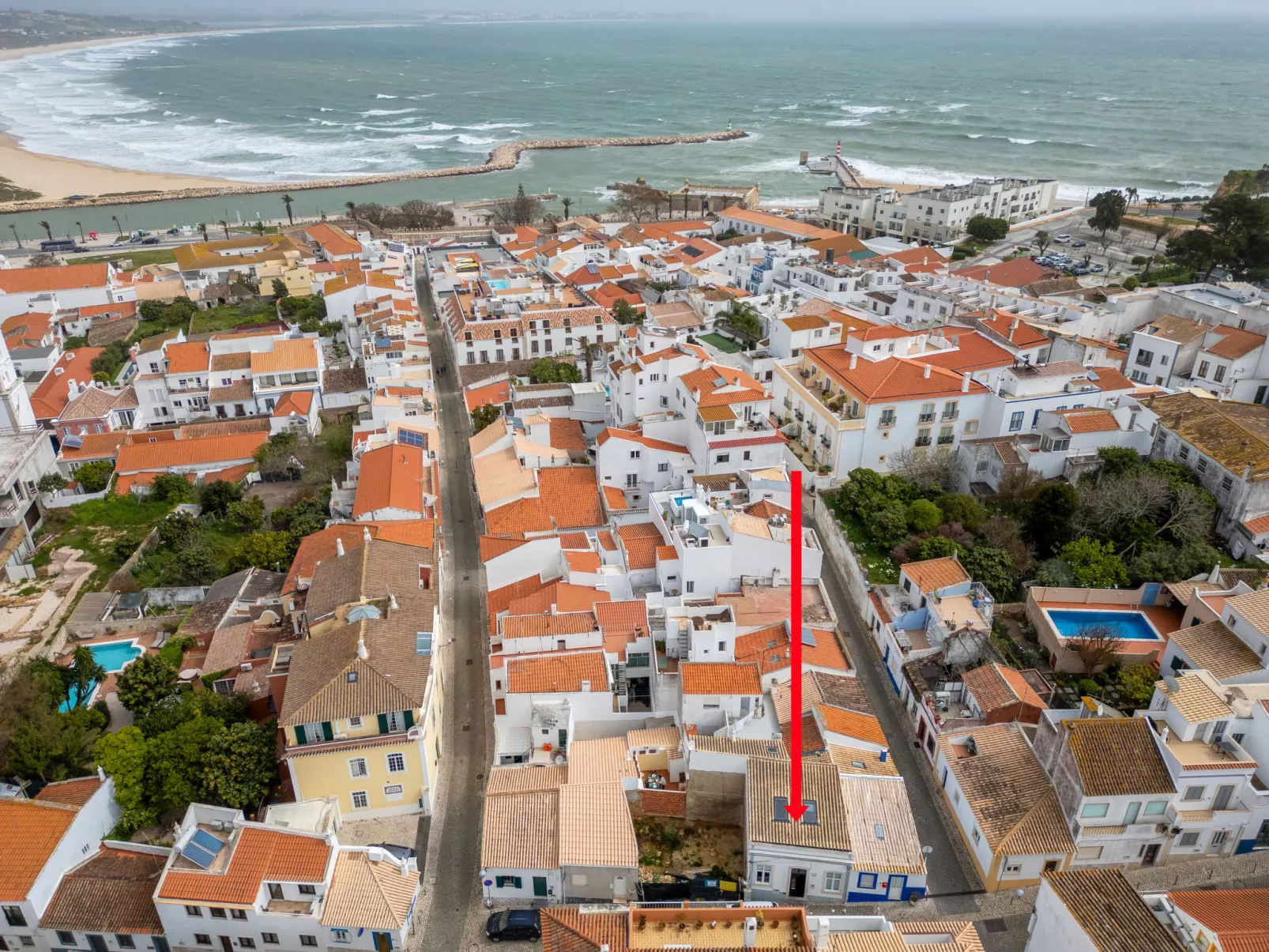 Rua 5 de Outubro - Outside