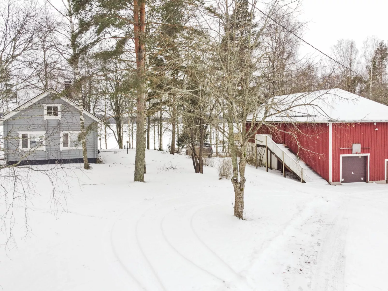 Aurinko vanaja - Inside