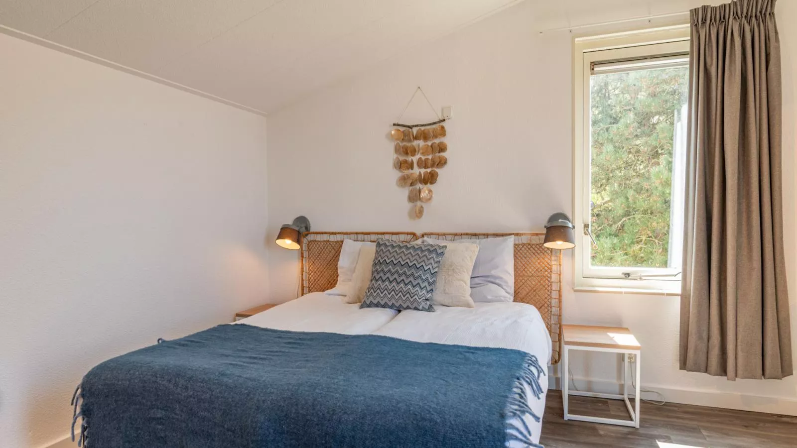 Zeeuwse Wellness Lodge - Bedroom