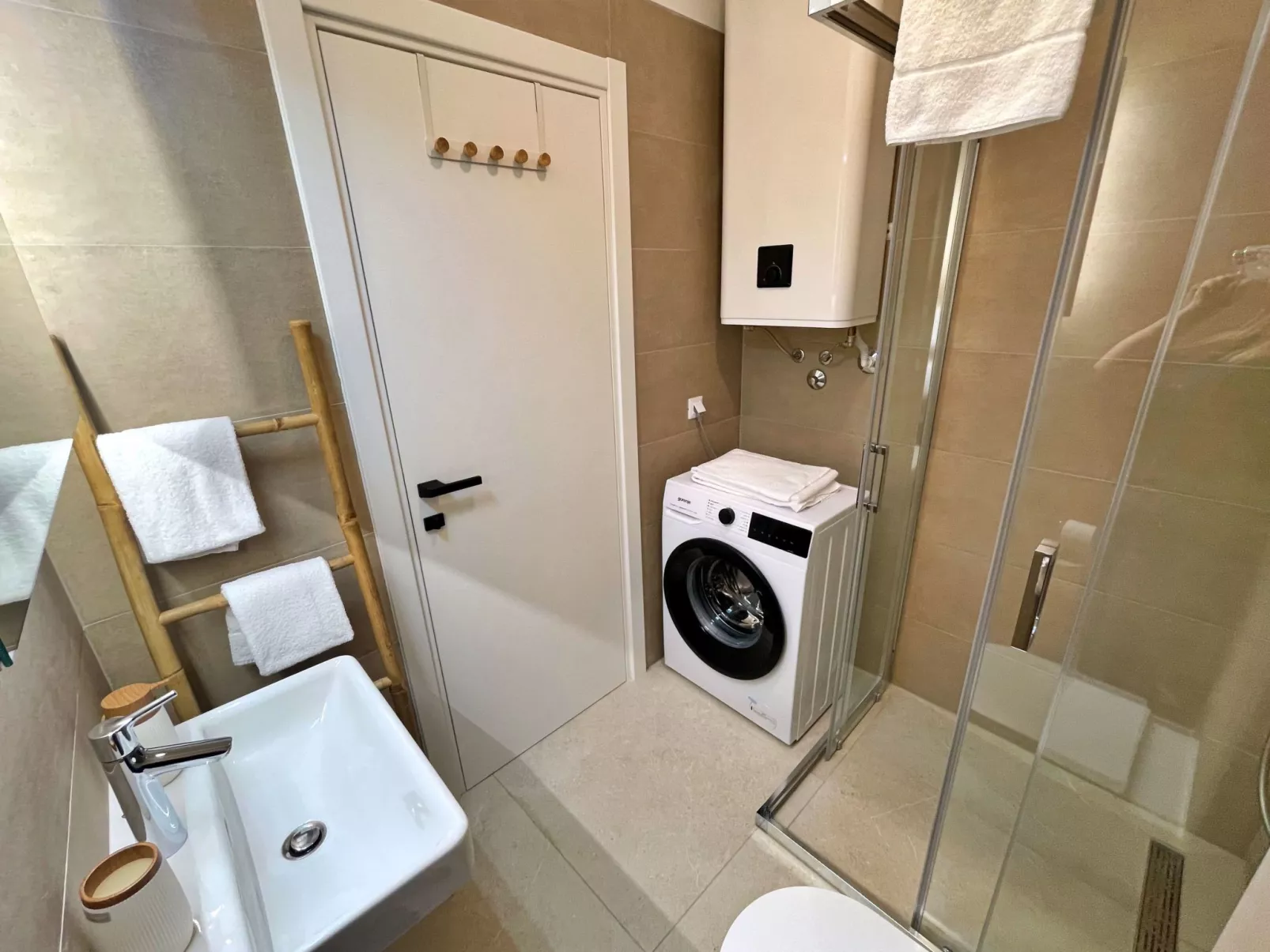 Apartment SeaLuxe mit Whirlpool - Image-tags.info