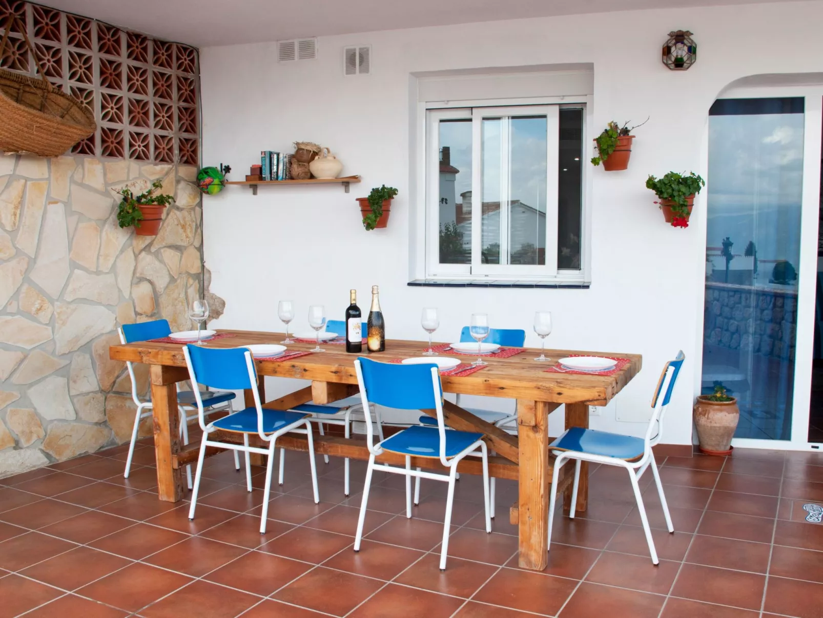 Mit Privatparkplatz - Dehors