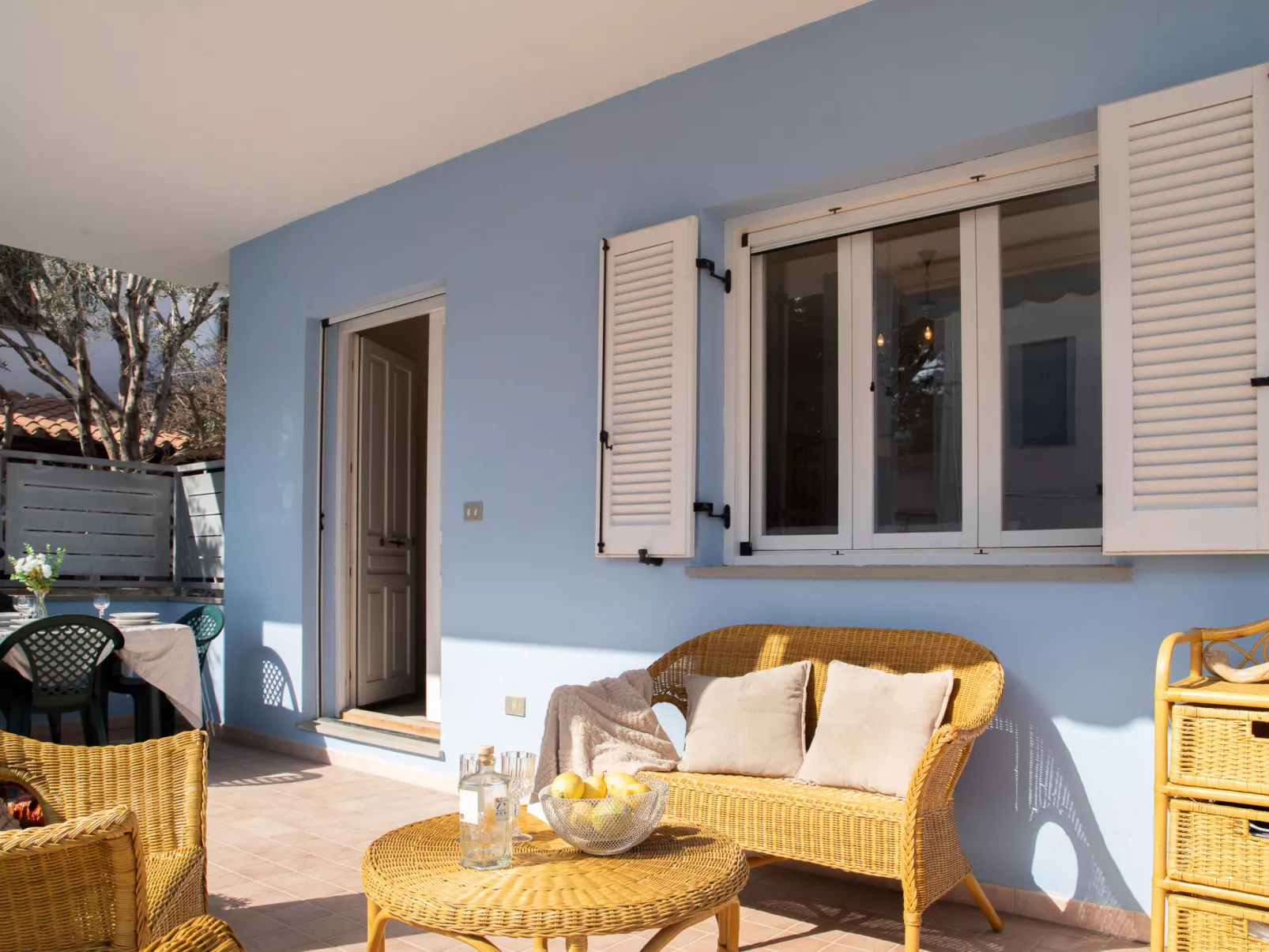 Blue Levante - Draußen