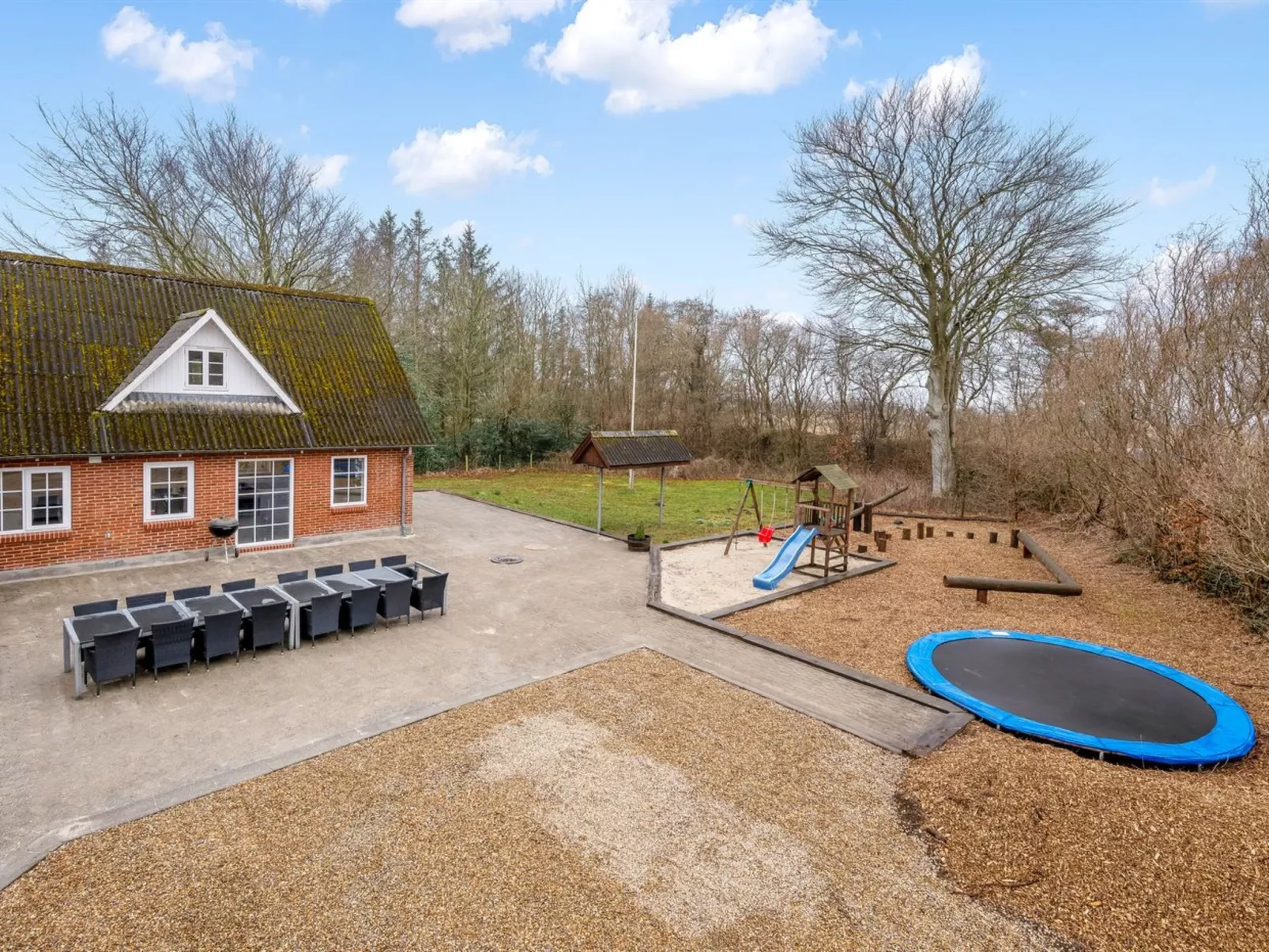 "Blaguna" - 9km to the fjord - Outside