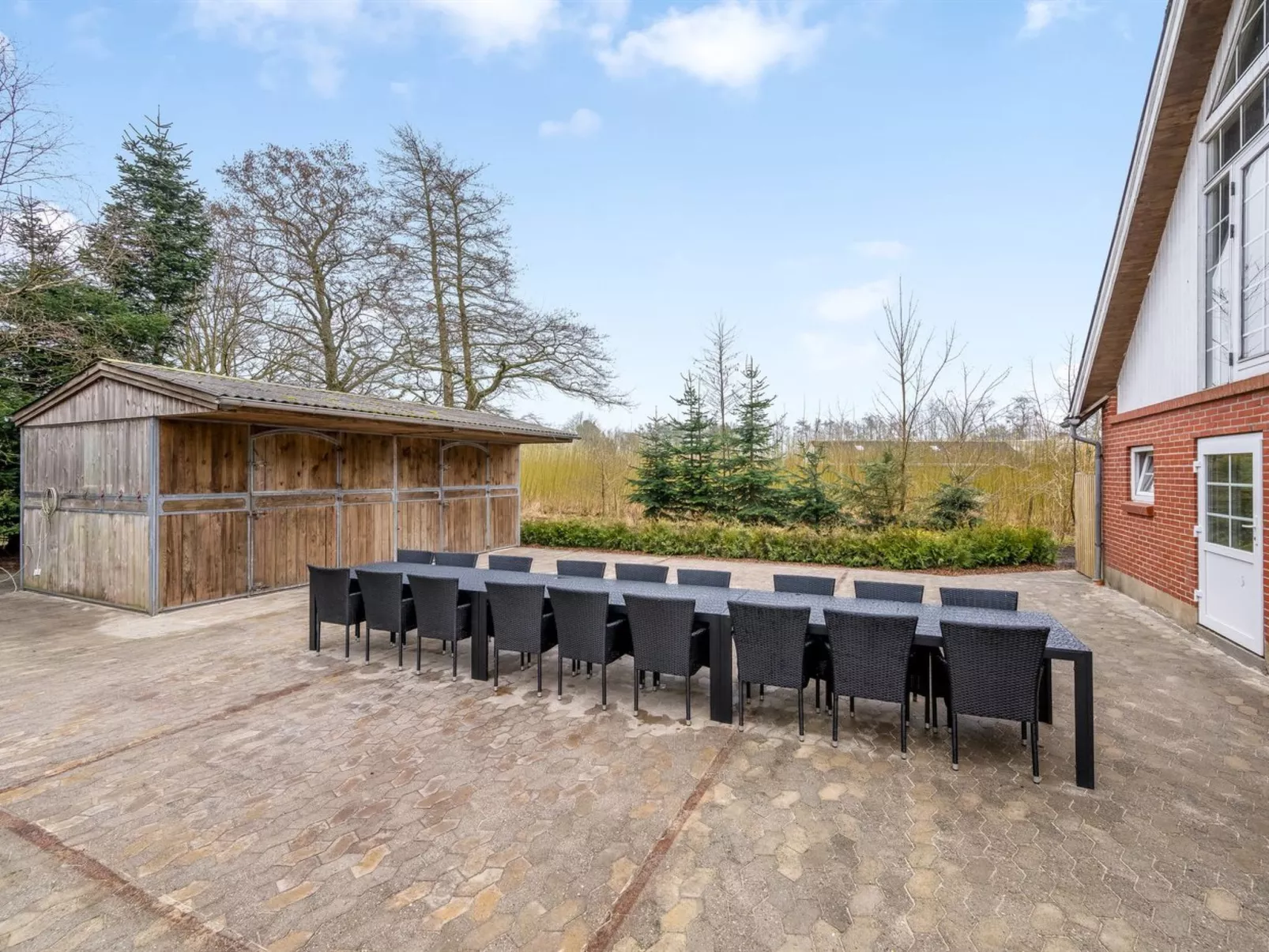 "Blaguna" - 9km to the fjord - Outside