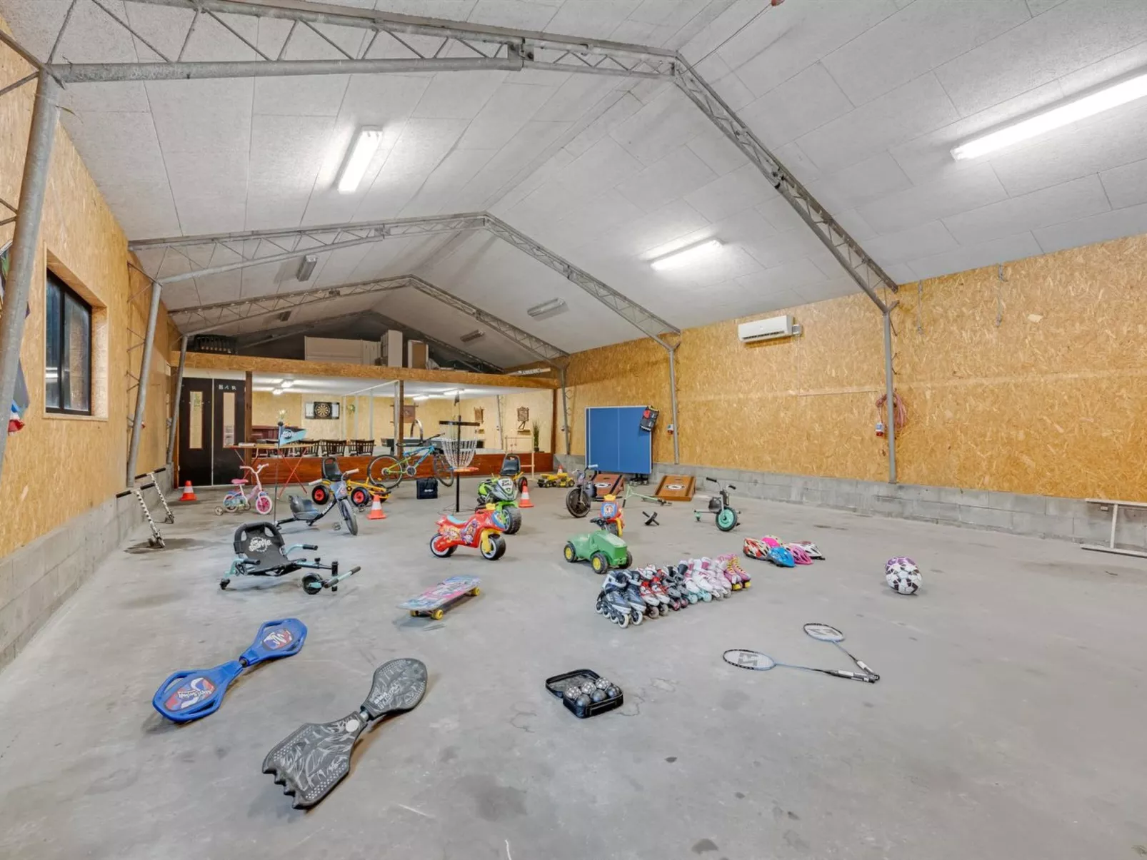 "Blaguna" - 9km to the fjord - Inside