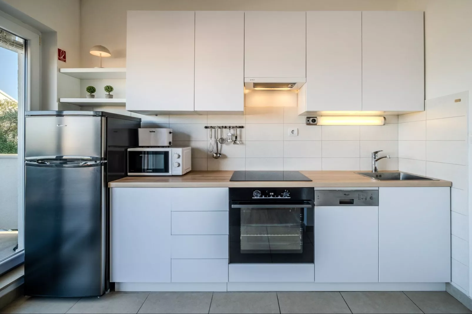 Apartments Tomy - One Bedroom Apartment with Balcony and Sea view (Apartment 1) - Kitchen