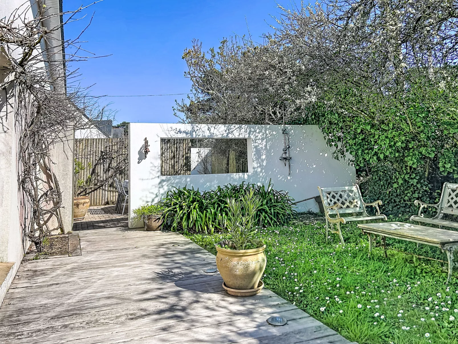 Kervourden - Outside