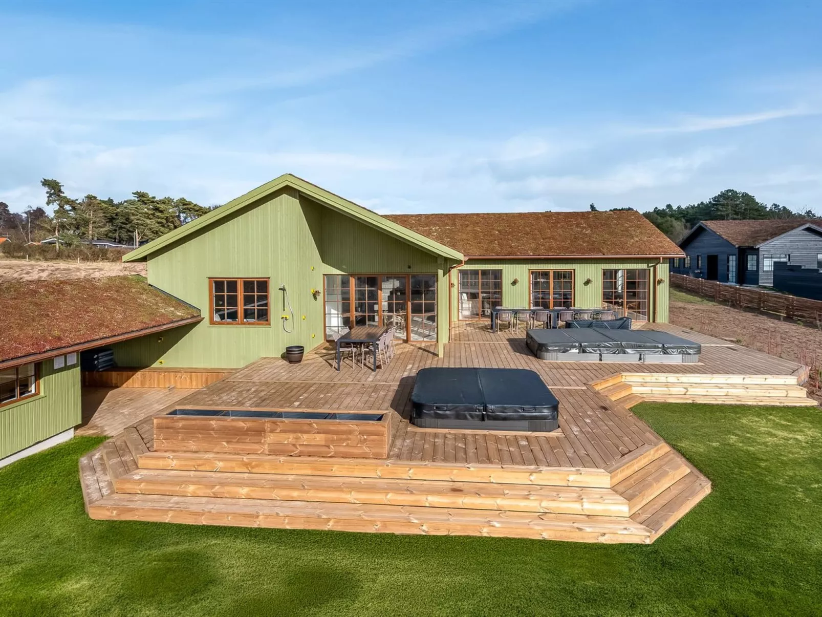 "Delan" - 650m from the sea