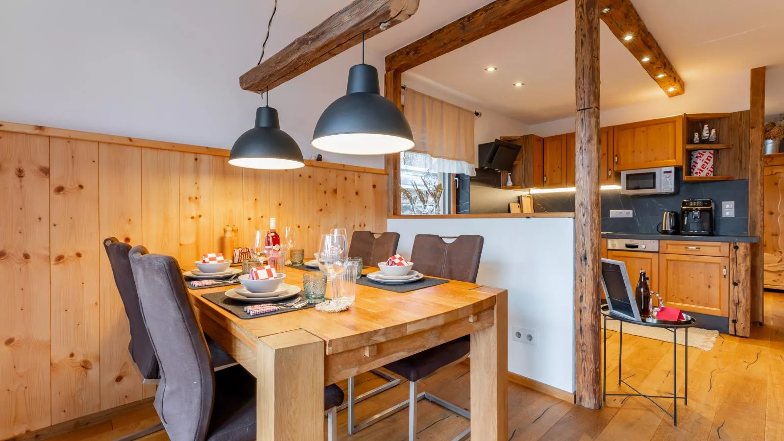 Tauernapart - Esszimmer