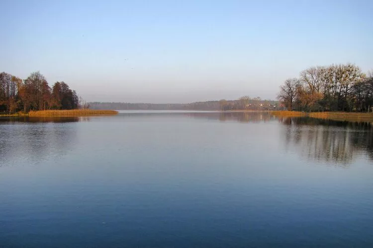 Holiday flat Ryn Apartament 56qm-Water view