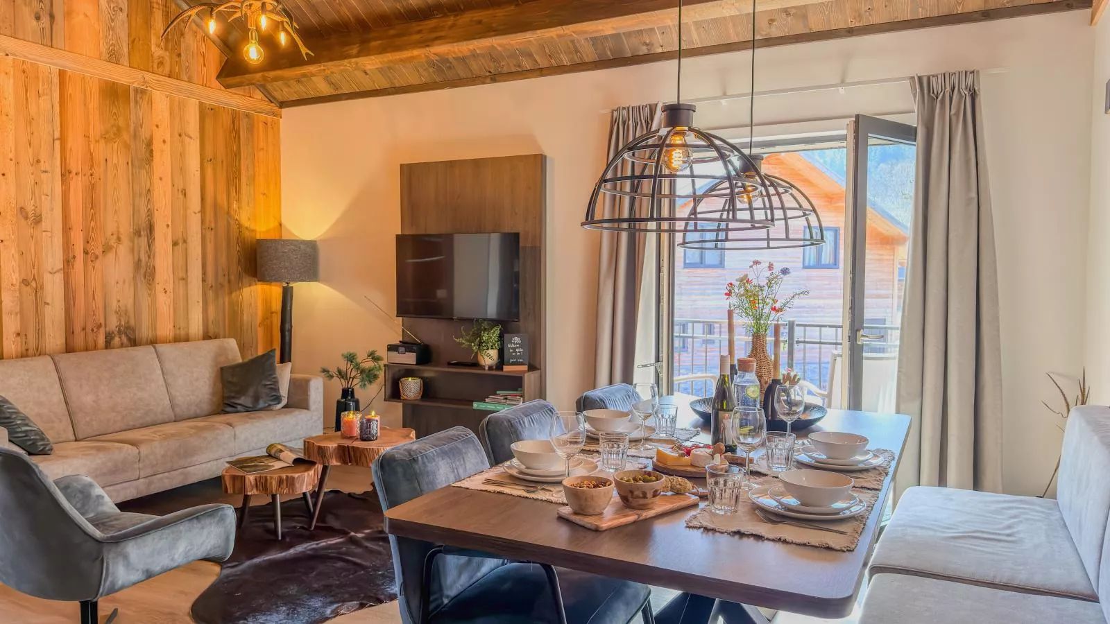 Seeblick - Esszimmer