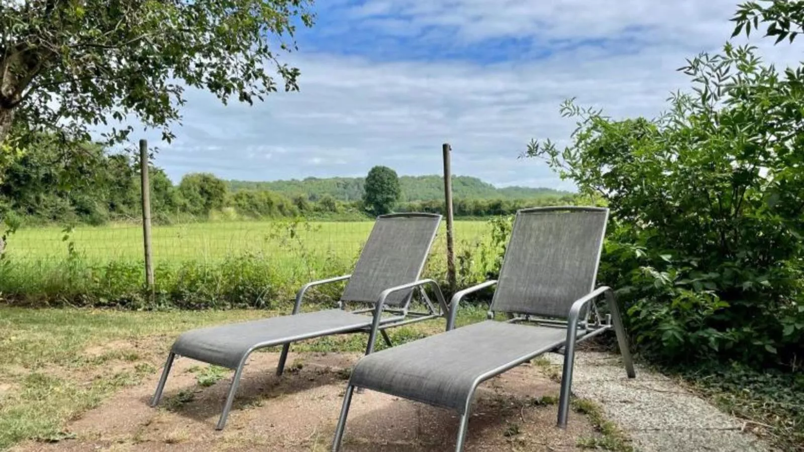 Spijk vakantiehuis - Jardins en été