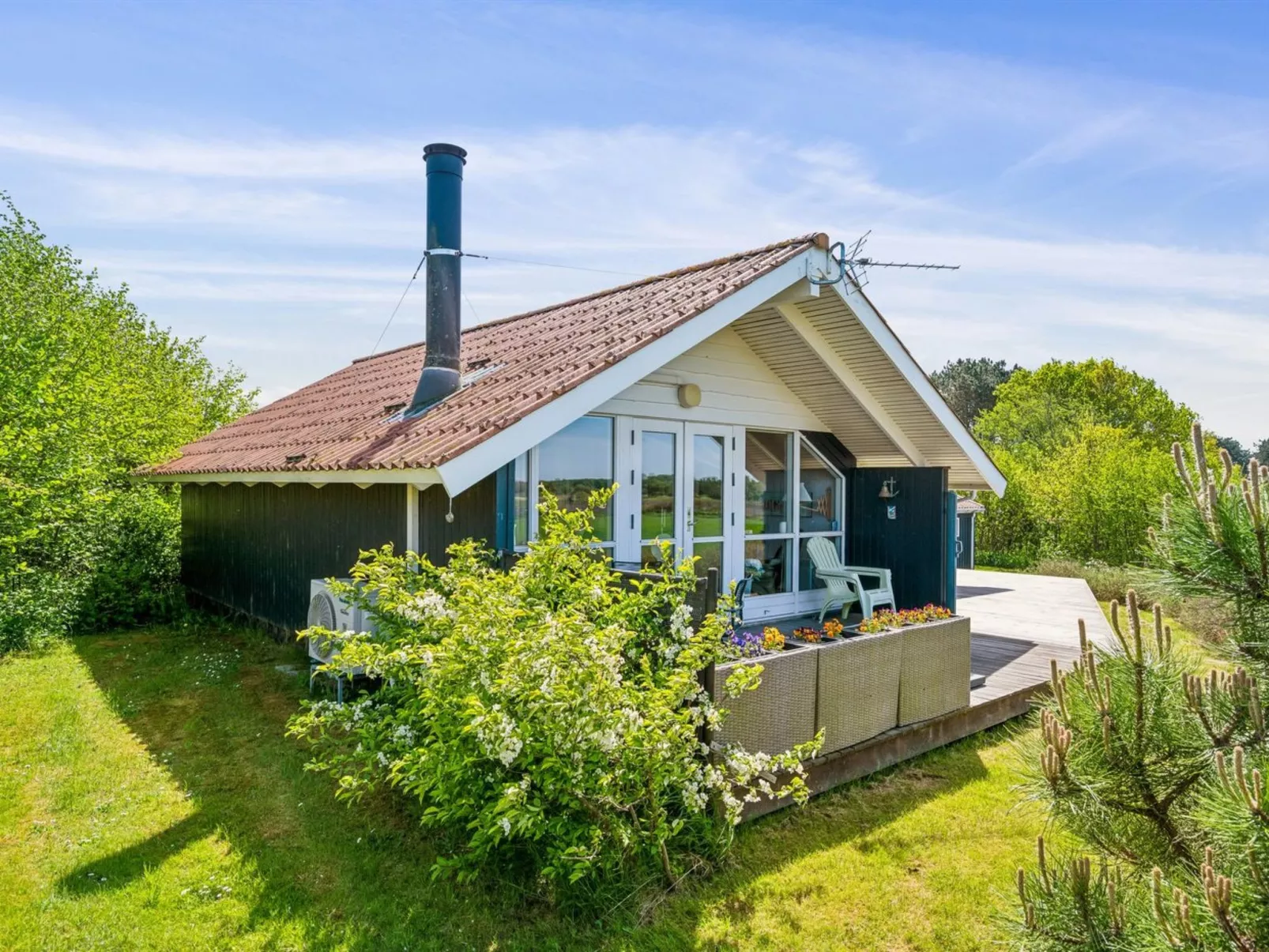 "Caranus" - 120m from the sea - Outside