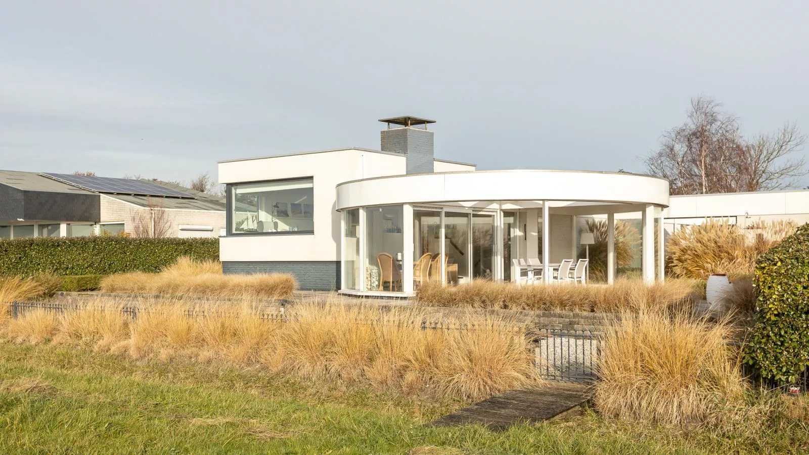 Veerse Meer Natuurvilla - Exterior in summer