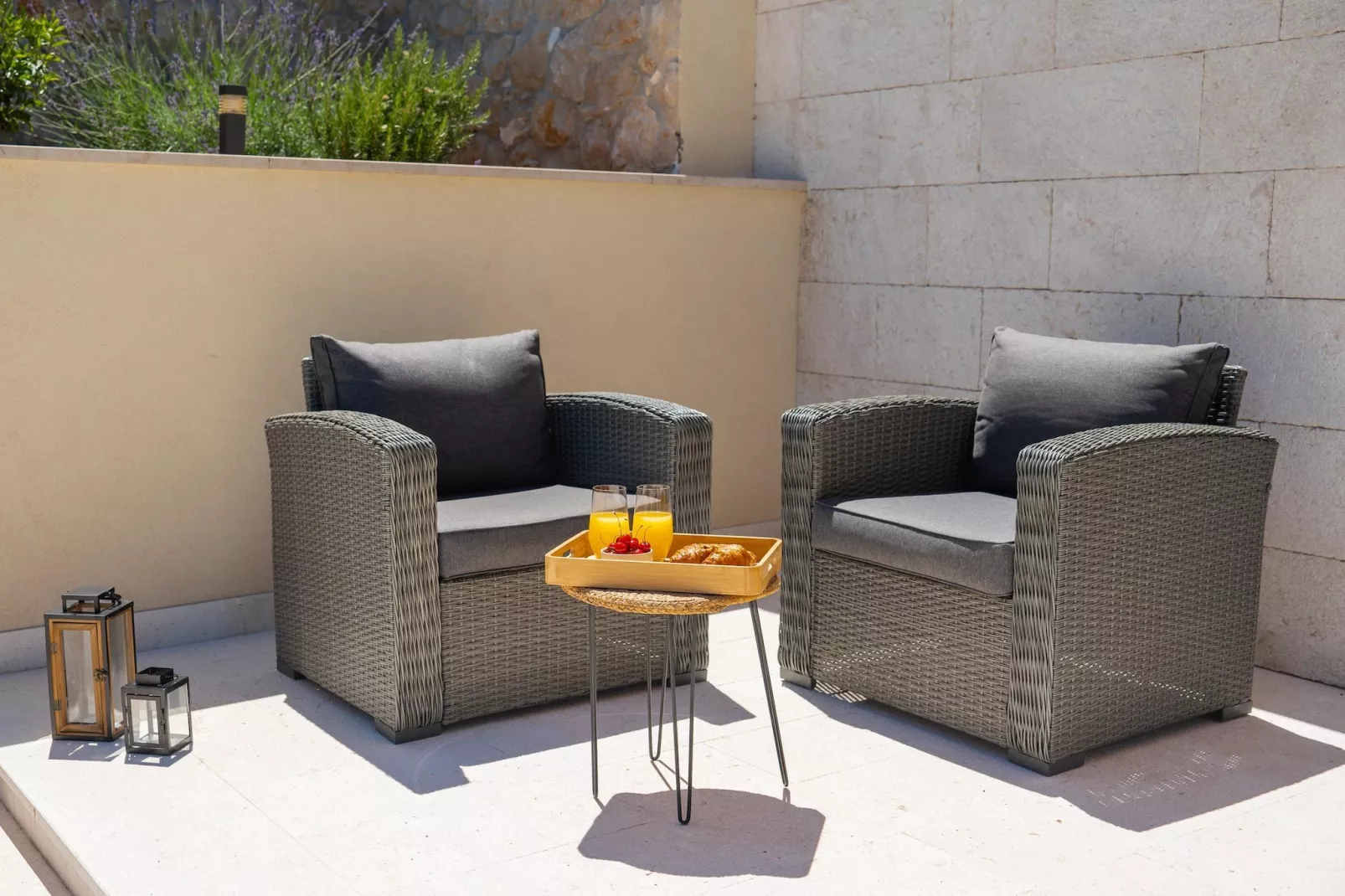 Serenity Retreat Villa - Terrace balcony