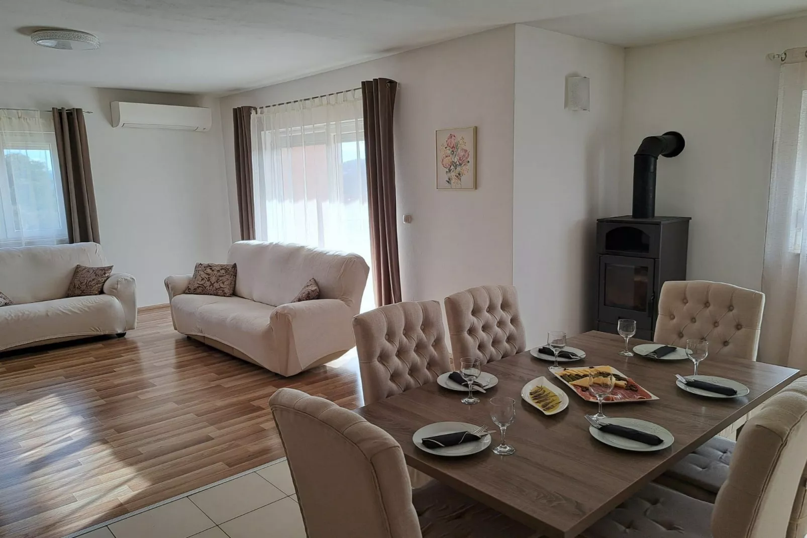 Holiday Home Gabi - Three Bedroom Holiday Home with Terrace and Swimming pool - Esszimmer