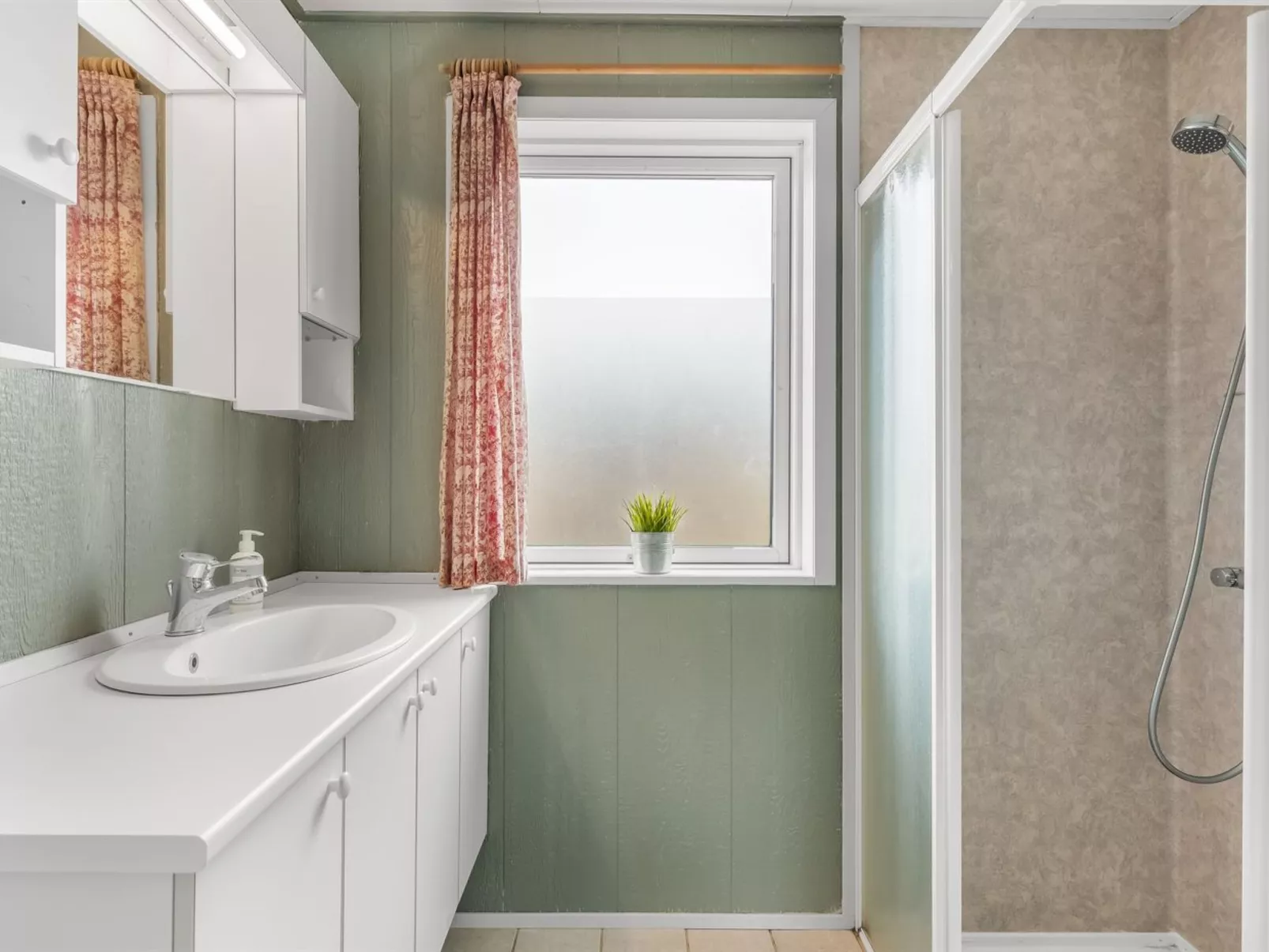 "Eloise" - 400m from the sea - Inside