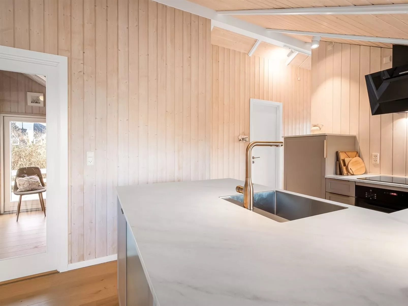 "Caranus" - 120m from the sea - Inside