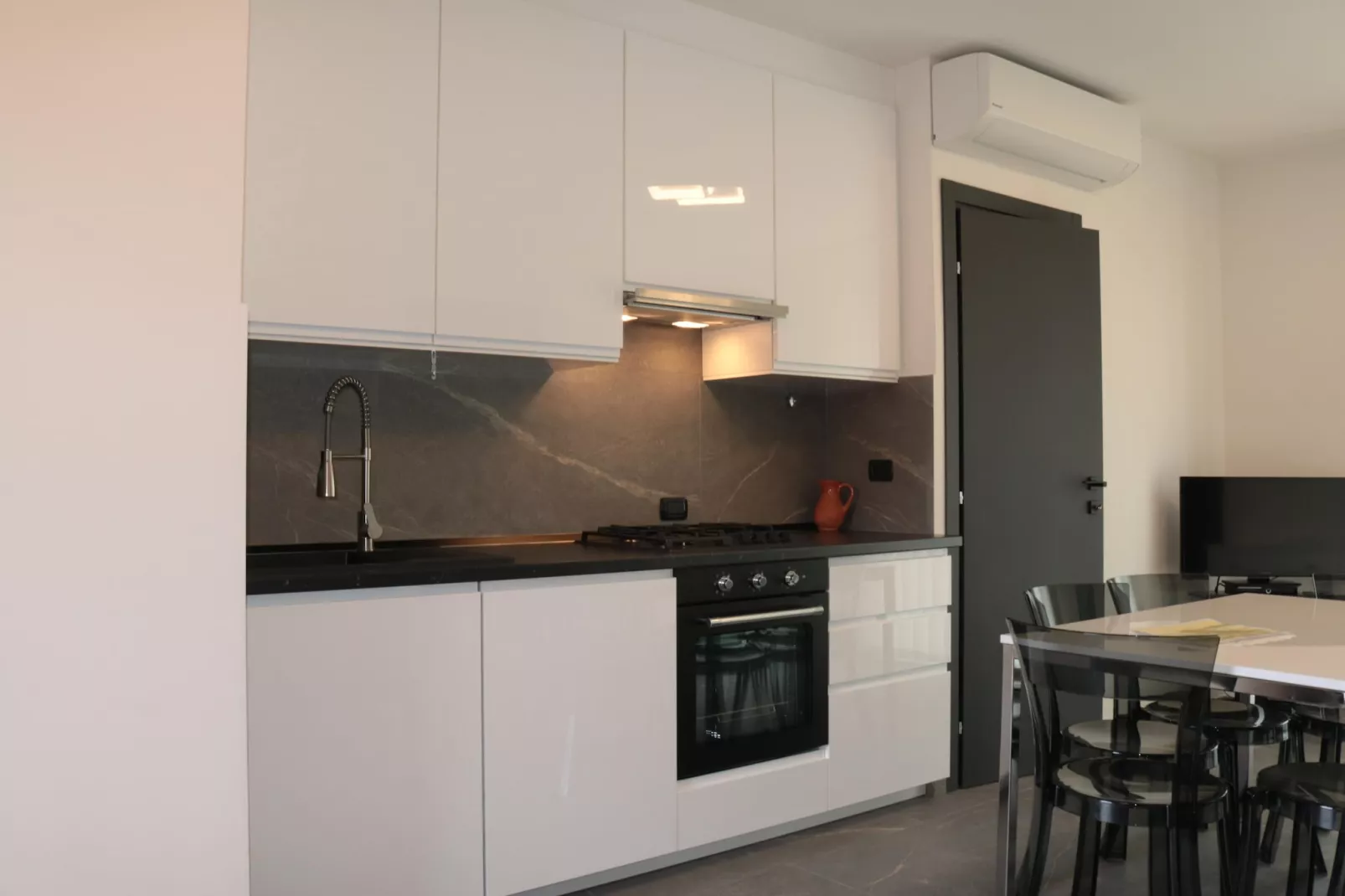 Sole del Garda V7 - Küche