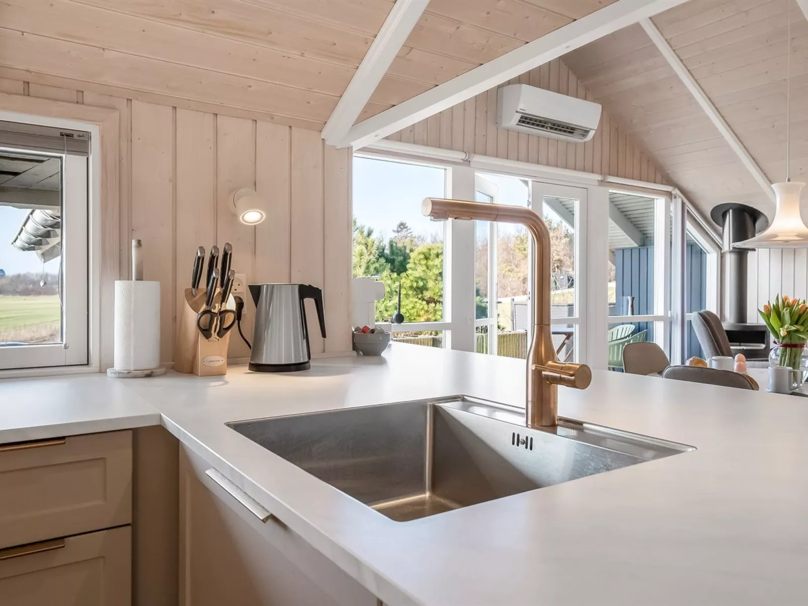 "Caranus" - 120m from the sea - Inside