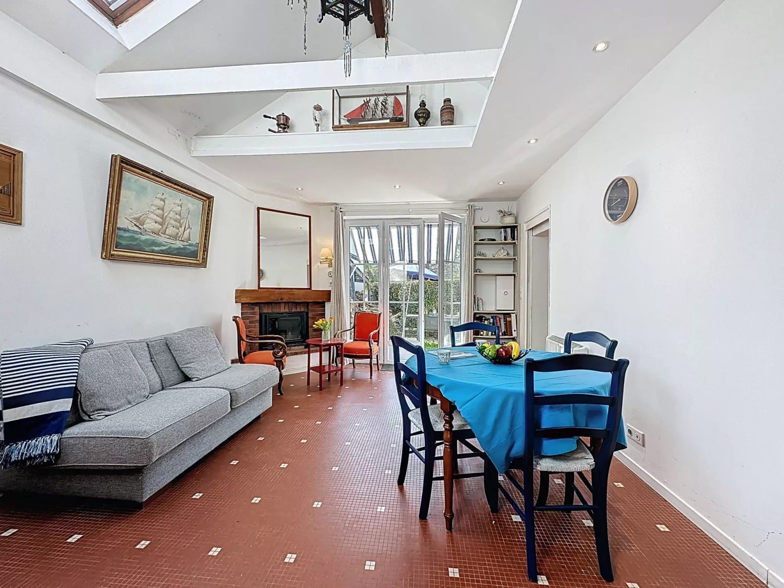 L'Escapade - Drinnen