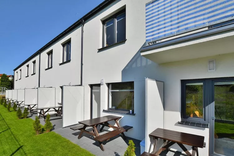 Domy wakacyjne z basenem letnim dla max 4 osób Jarosławiec - Exterior in summer