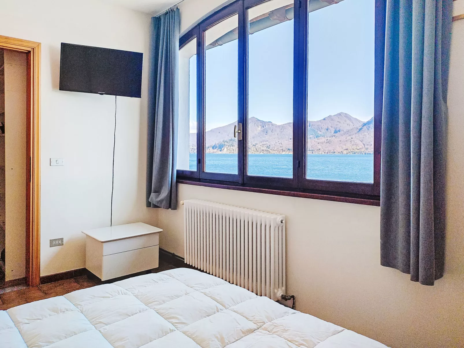 Leonard Lake - Inside