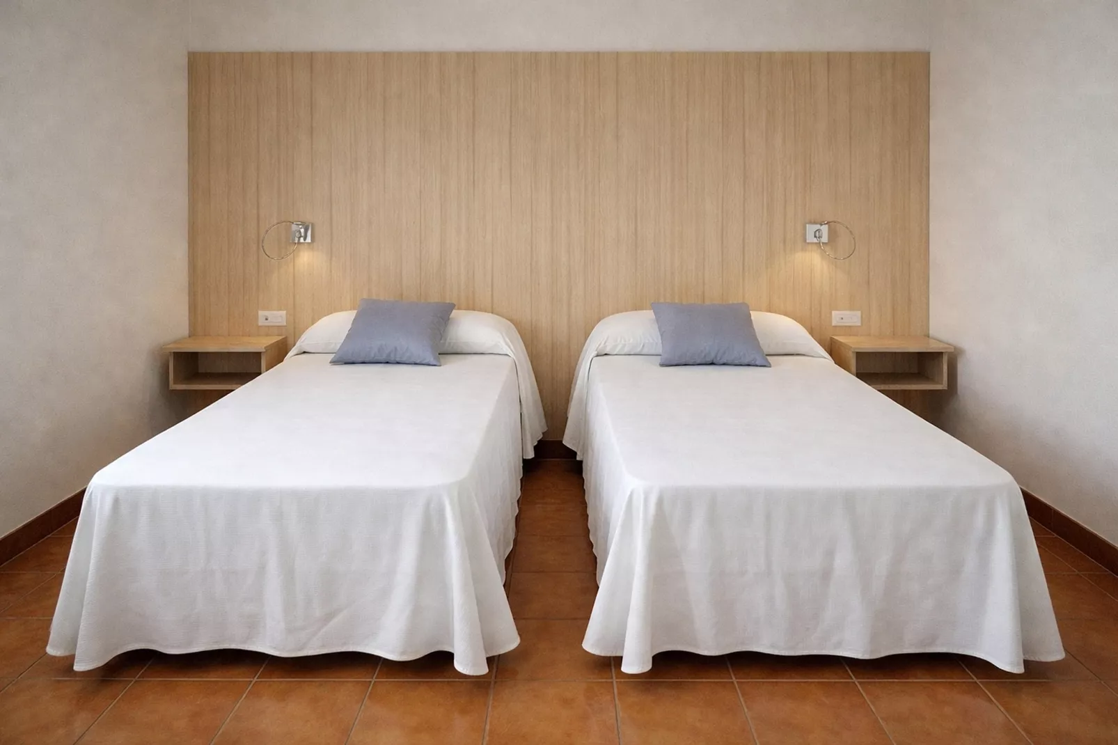 Tossa Apartment 2/2/4 - Bedroom