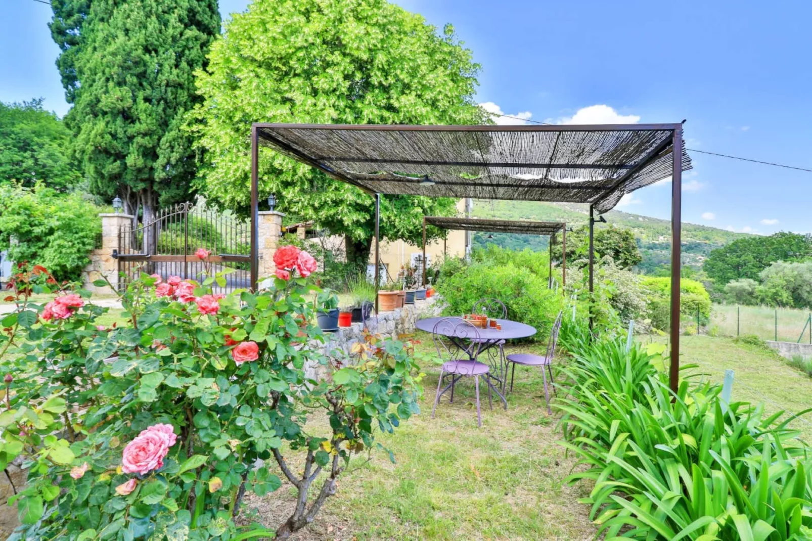 Noelie rez de jardin - Jardins en été