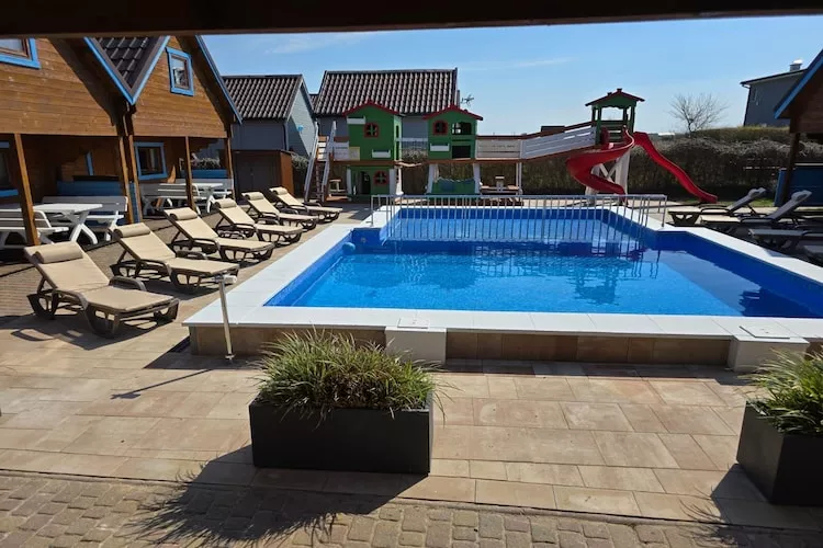 Domki wakacyjne w Rewalu - Piscine