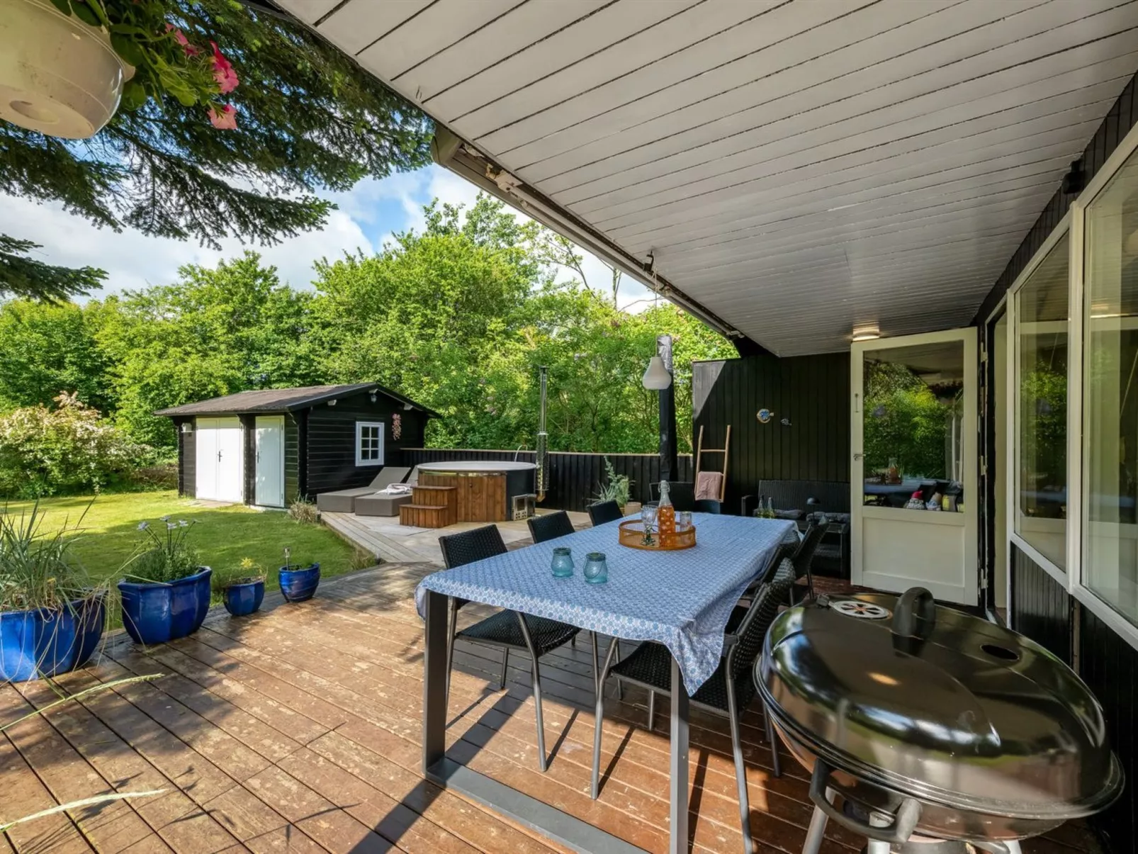 "Nelina" - 950m to the fjord - Dehors