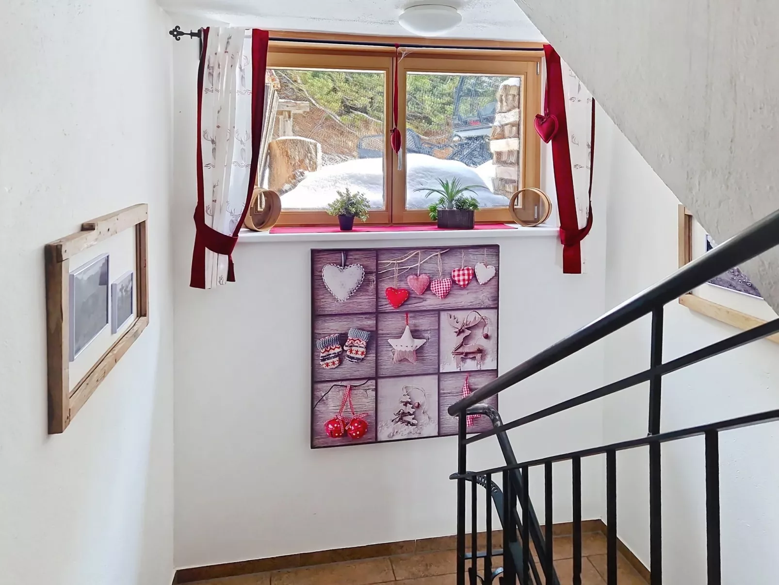 Naviser Hütte - Inside