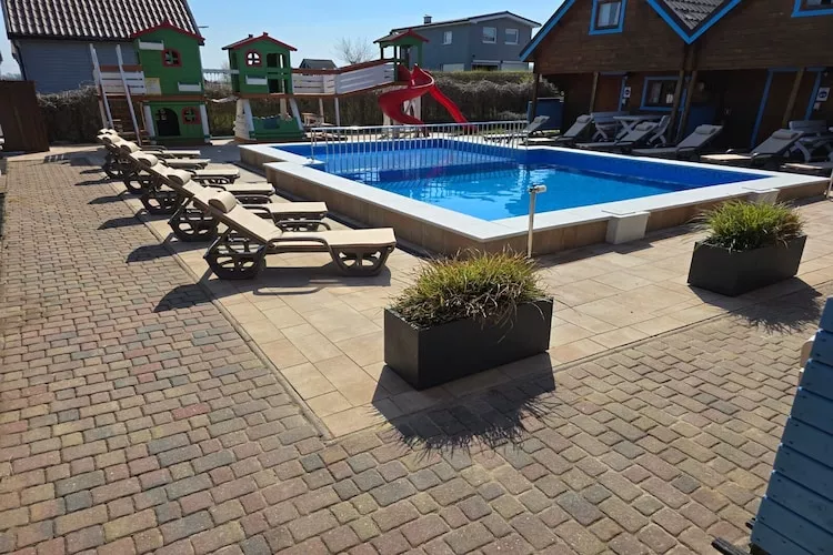 Domki wakacyjne w Rewalu - Piscine