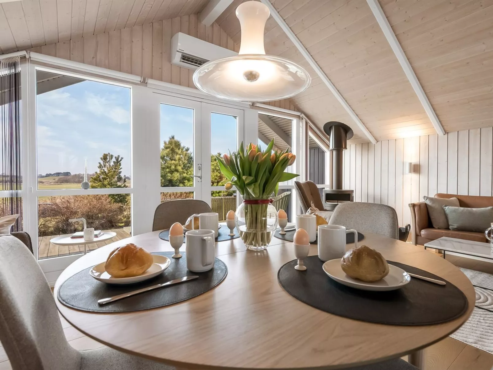 "Caranus" - 120m from the sea - Inside