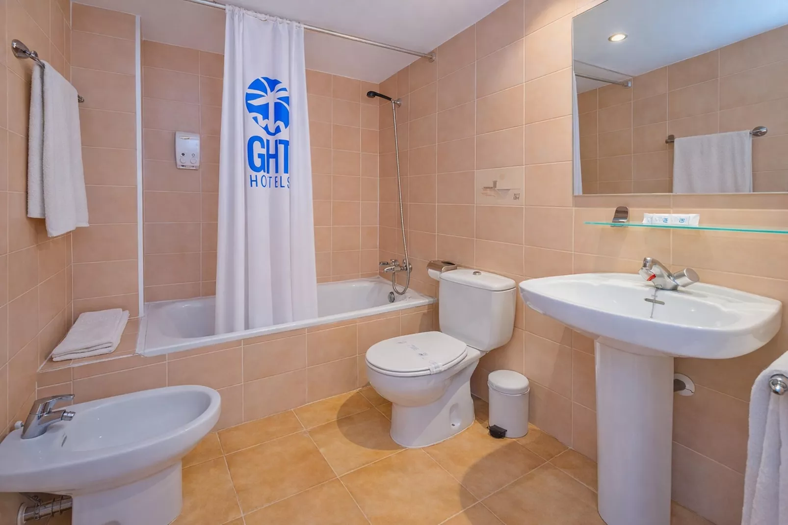 Tossa Apartment 2/2/4 - Bathroom